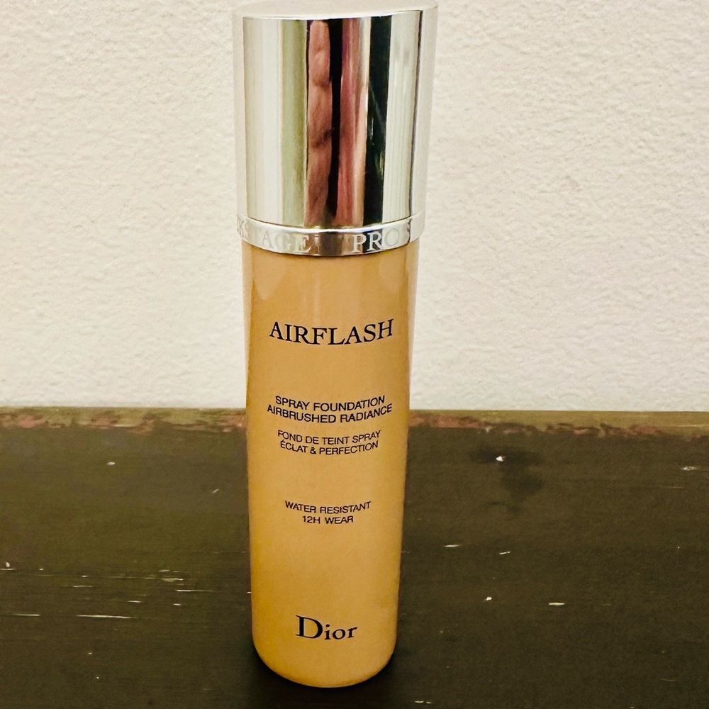 NWOT Dior Airflash Spray Foundation